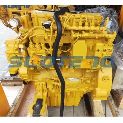 C4.4 エンジンのコンプリート組立て